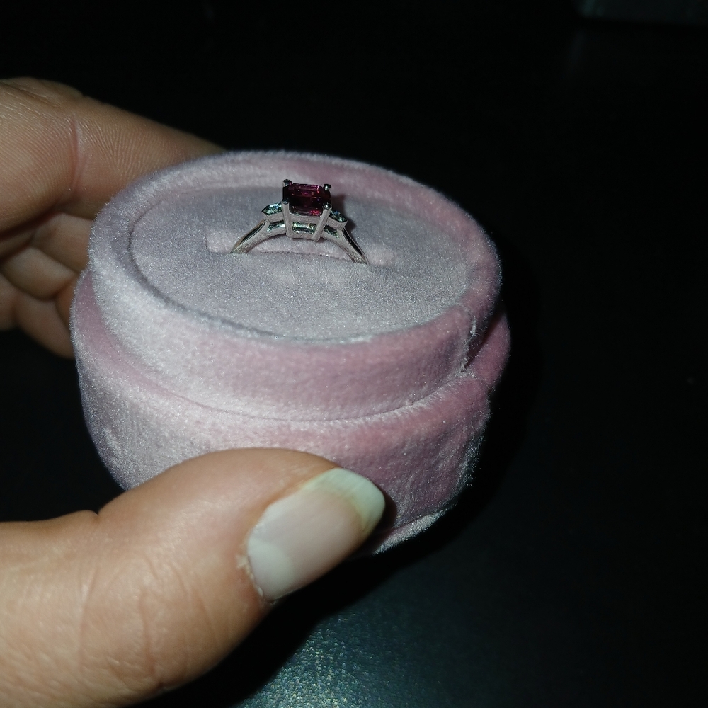 NWT Malawi Garnet And Diamond Ring - Picture 2 of 6